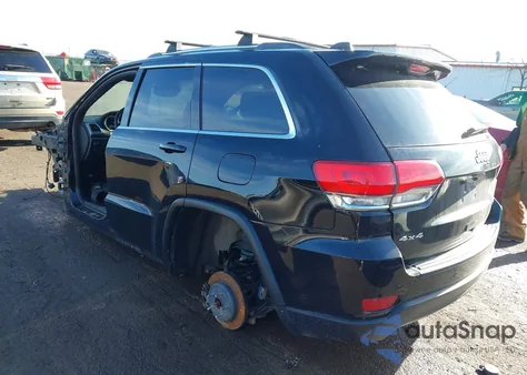 2018 Jeep Grand Cherokee Laredo E 4X4 from USA, damaged, VIN 1C4RJFAG4JC376719